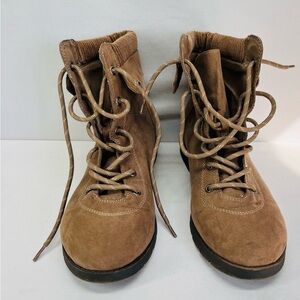 St. John's Bay Tan Ankle Boots‎